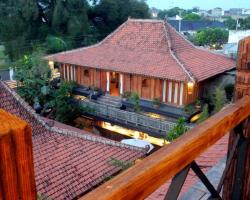 Omah Sinten Heritage Hotel & Resto