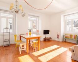 GuestReady - Modern Apt near Alcântara Scenic View