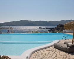 Mykonos Lolita, A Grecotel Resort to Live