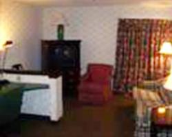 Budget Inn and Suites - Des Moines