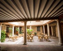 Hospedería Real Casona la Beltraneja