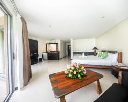 Tanoa Waterfront Hotel