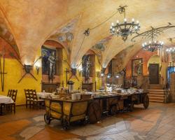 Pytloun Old Armoury Hotel Prague, Stará Zbrojnice