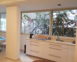 Beach and Park Apartment