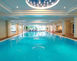 Hotel Ambasador Chojny