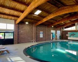 Riverview Inn & Suites