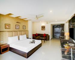 Townhouse 517 La Sapphire Near Delhi Airport