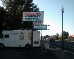 Golden Knight Motel
