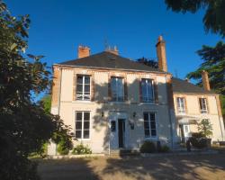 Logis Hotels Restaurants- Villa des Bordes