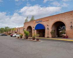 Comfort Suites Tucson near Sabino Canyon