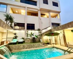 Hotel Los Algarrobos