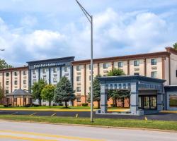 Days Inn and Suites by Wyndham Hammond, IN