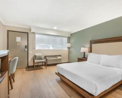 Best Western PLUS Burnaby Hotel