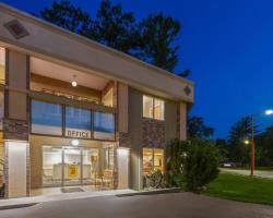 Super 8 by Wyndham Traverse City