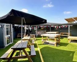Shanahans B&B with Sports Bar