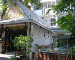 Cafe Ice Residences