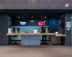 ibis Paris Pont de Suresnes Longchamp