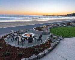 Shoreline Inn...on the beach