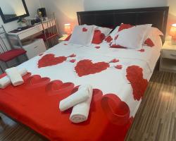 Damira Rooms