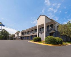 Days Inn by Wyndham College Park Airport Best Road