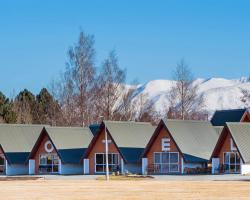 Mountain Chalets Motel