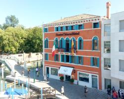 Hotel Santa Chiara