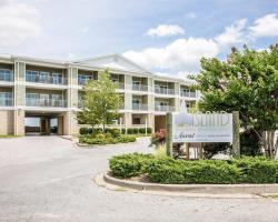 Island Inn & Suites, an Ascend Collection Hotel