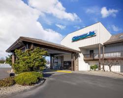 Edgewater Inn and Suites, an Ascend Collection Hotel