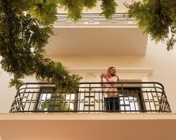 Astikon House