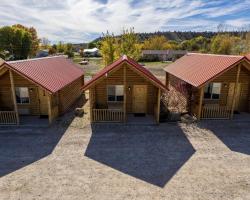 Bryce Canyon Log Cabins