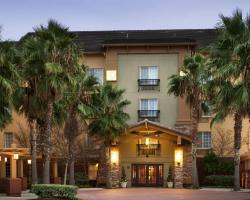 Larkspur Landing Folsom-An All-Suite Hotel