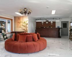 Alpine Inn & Suites