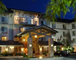 Larkspur Landing Hillsboro-An All-Suite Hotel