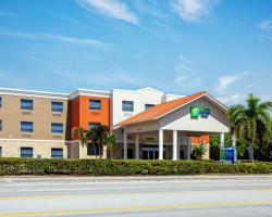 Holiday Inn Express & Suites Lantana by IHG