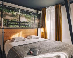 Zoom Hotel