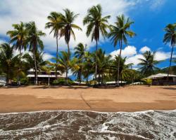 Playa de Oro Lodge