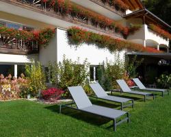 Saldur Small Active Hotel