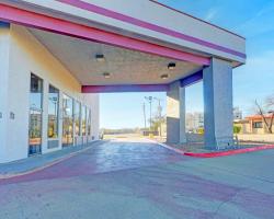 Travelers inn by OYO Wichita Falls