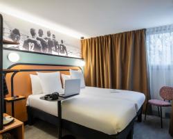 キリヤード パリ ウエスト コロンブ