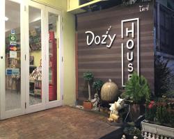 Dozy Lamoon House