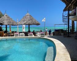 Blue Reef Sport & Fishing Lodge and Bungalows