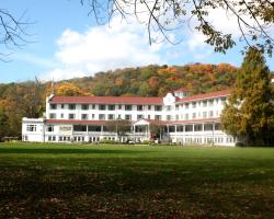 Shawnee Inn and Golf Resort