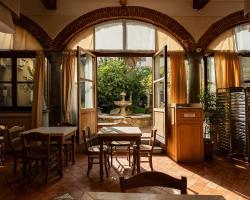 Hostel Archi Rossi