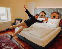 Der Eberhard - Sleep & Dine A9 Exit 133