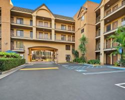 Howard Johnson by Wyndham Pasadena