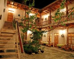 Salom Inn