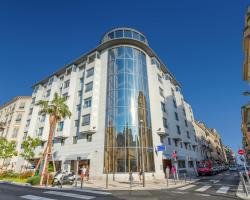 Goldstar Apartments & Suites