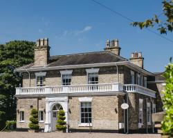 Dunedin Country House