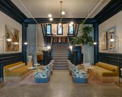 MarQueen Hotel - NEWLY RENOVATED