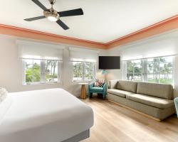 Waldorf Towers South Beach